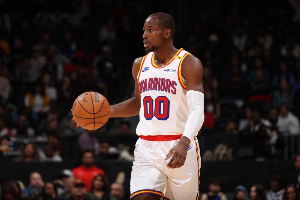 牙巨星陷入 牙巨星陷入