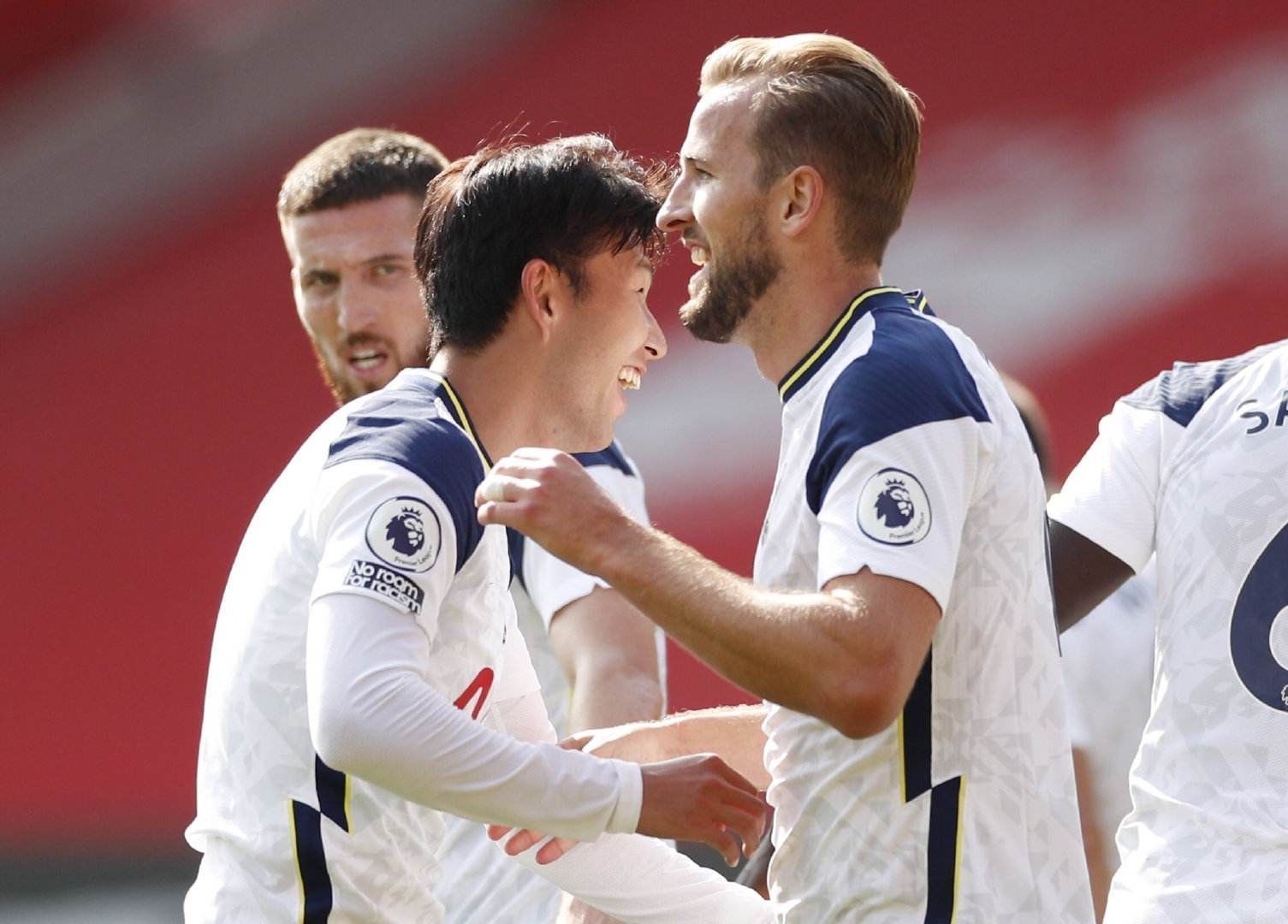 休战标准的 休战标准的